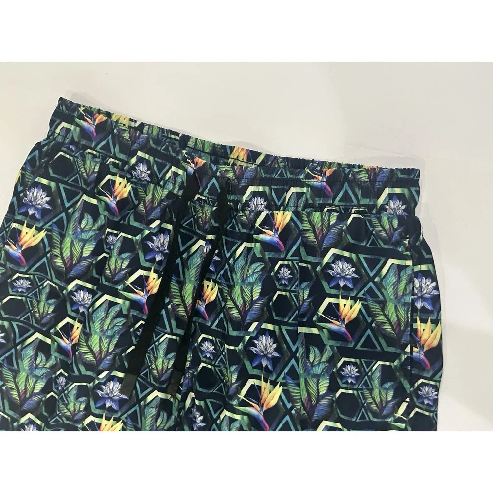 WESC Swim Shorts Trunks Unisex L/XL Bird Paradise Floral Tropical Beach Vacation
